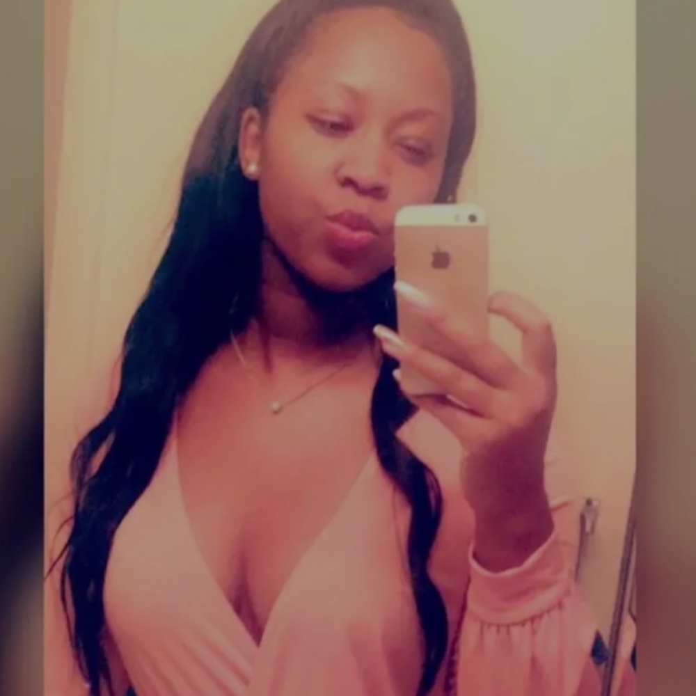 Meet your Posher, Teshara